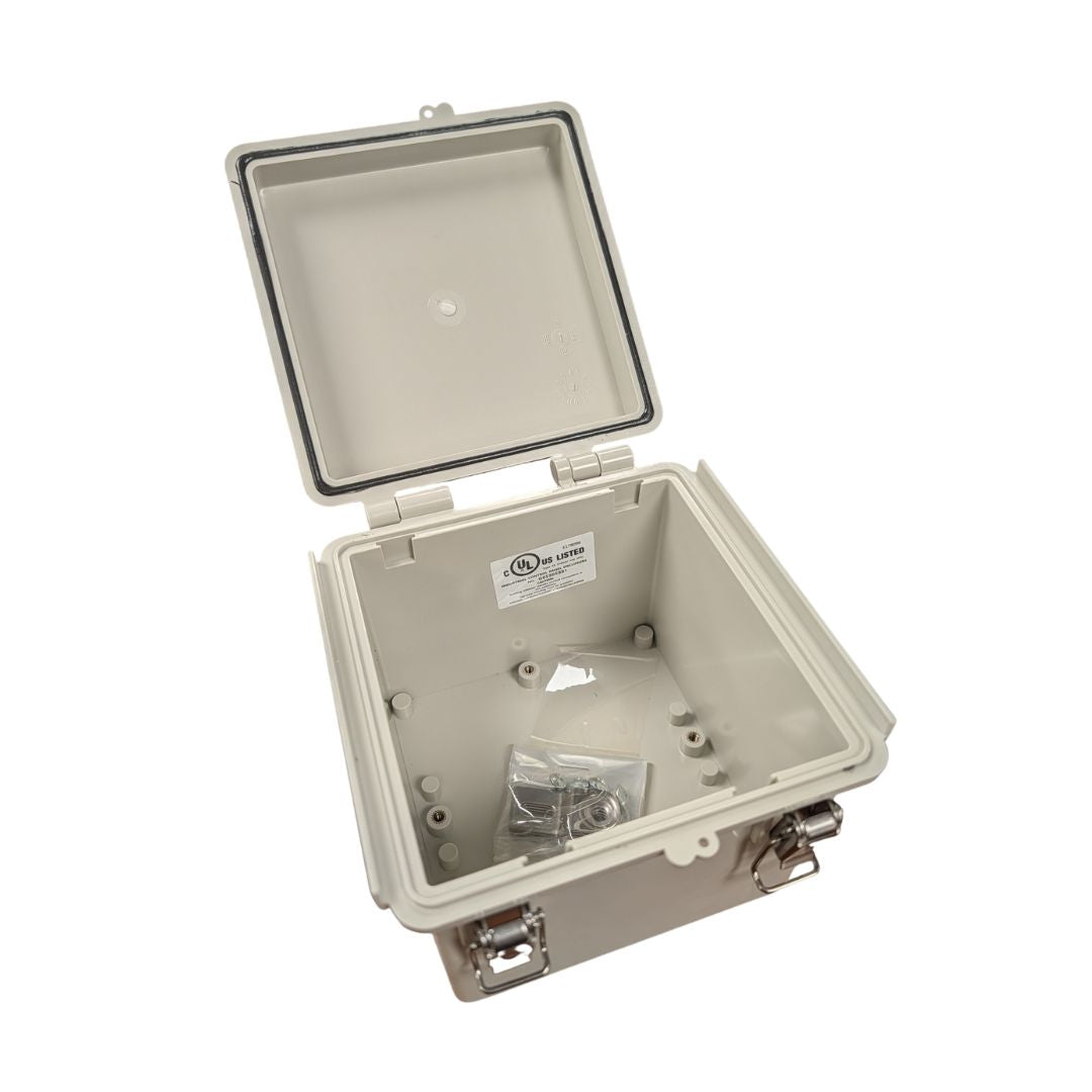 DSE 6" x 6" x 5" Junction box, open