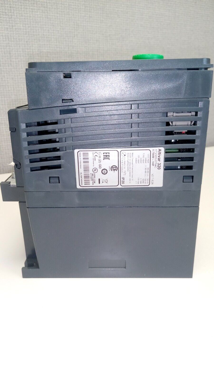Schneider Electric ATV320U07N4C variable speed drive, ATV320, 0.75 kW, 500 V