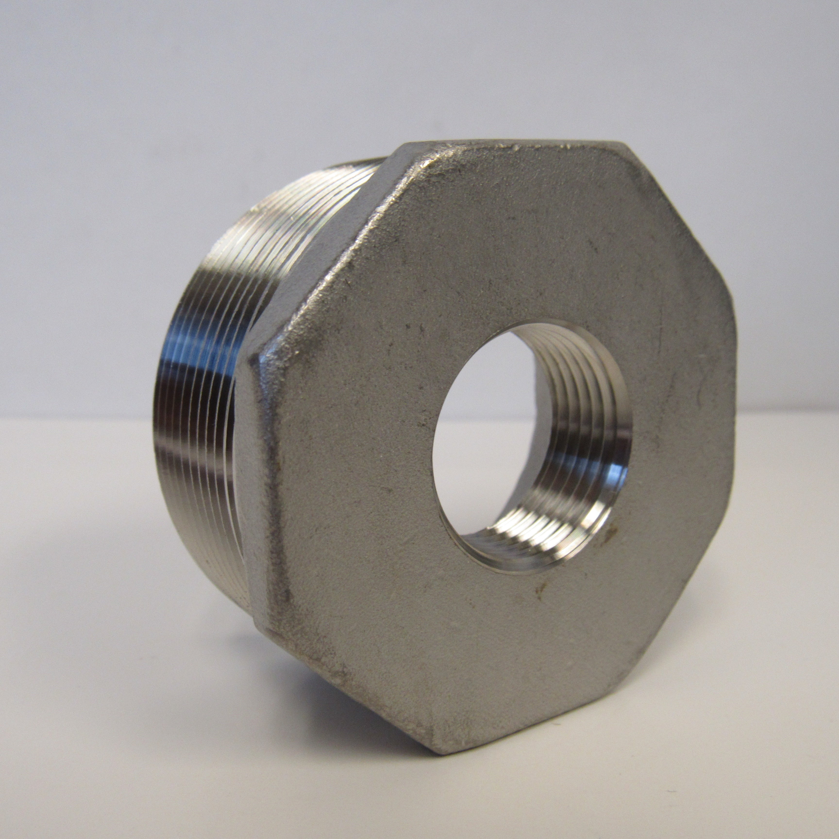 304 SS Reducing Bushing, 2 Inch x 3/4 Inch, Class 150