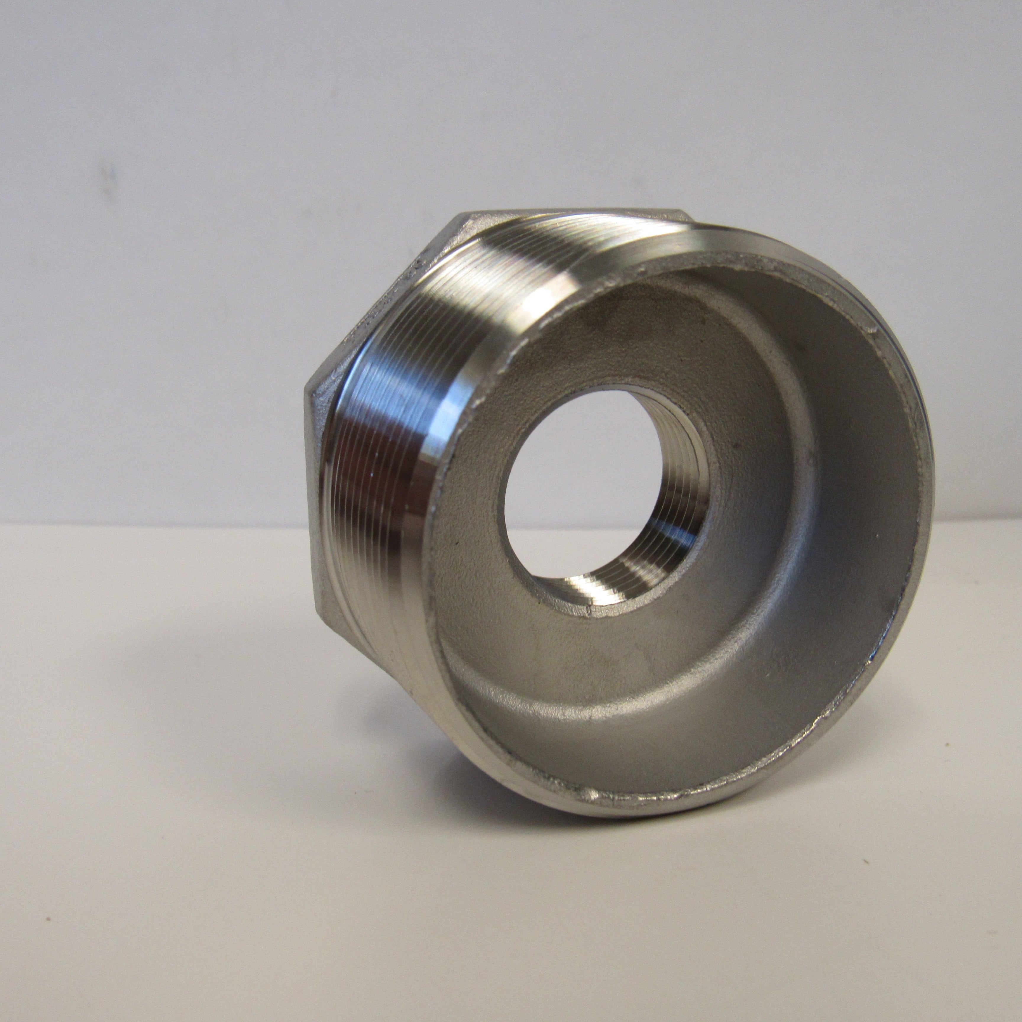 304 SS Reducing Bushing, 2 Inch x 3/4 Inch, Class 150