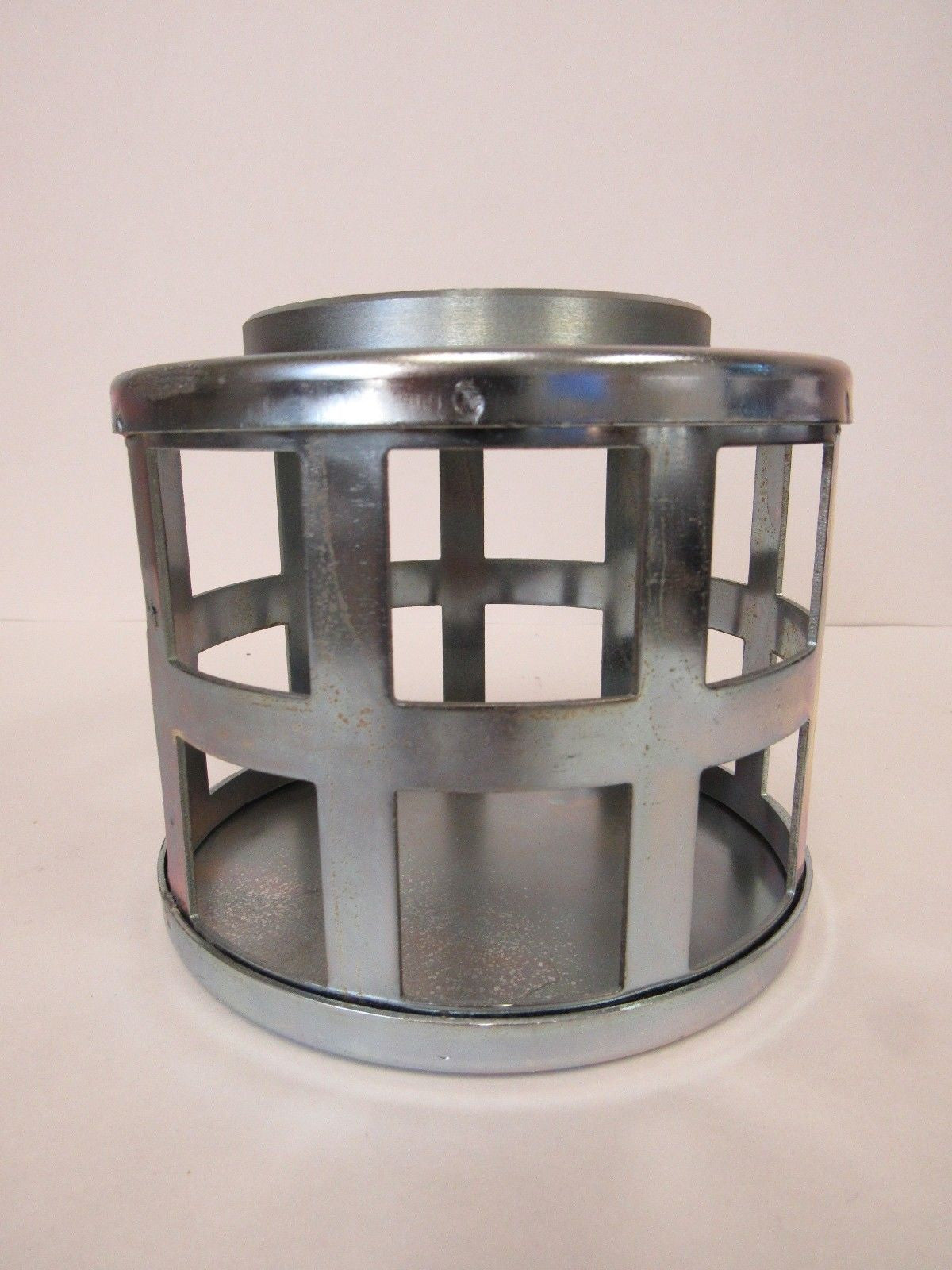 AMT C362-90 2 Inch FNPT Trash Suction Strainer with 1 Inch Openings