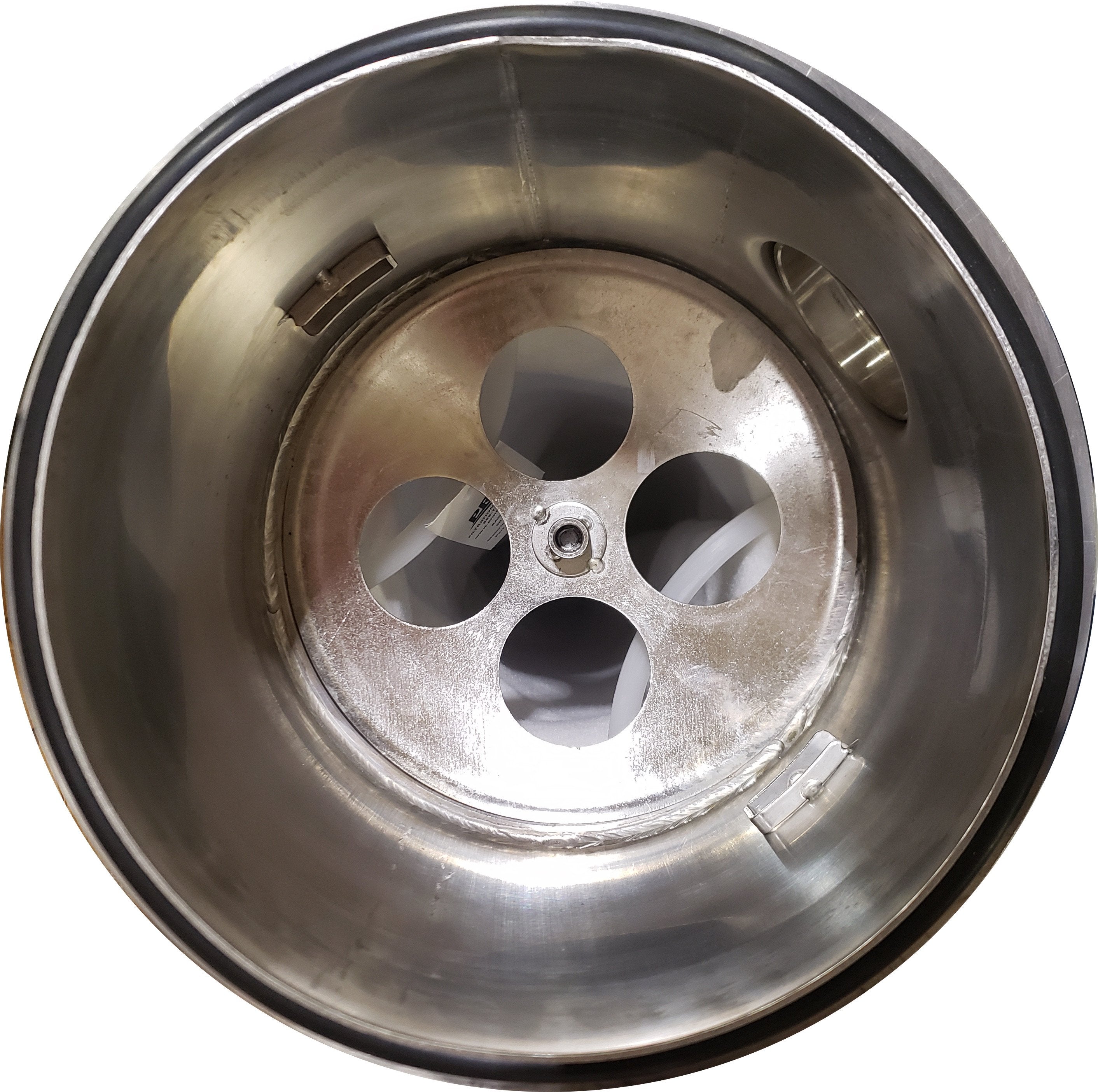 Diffuser in the interior of bag filter housing