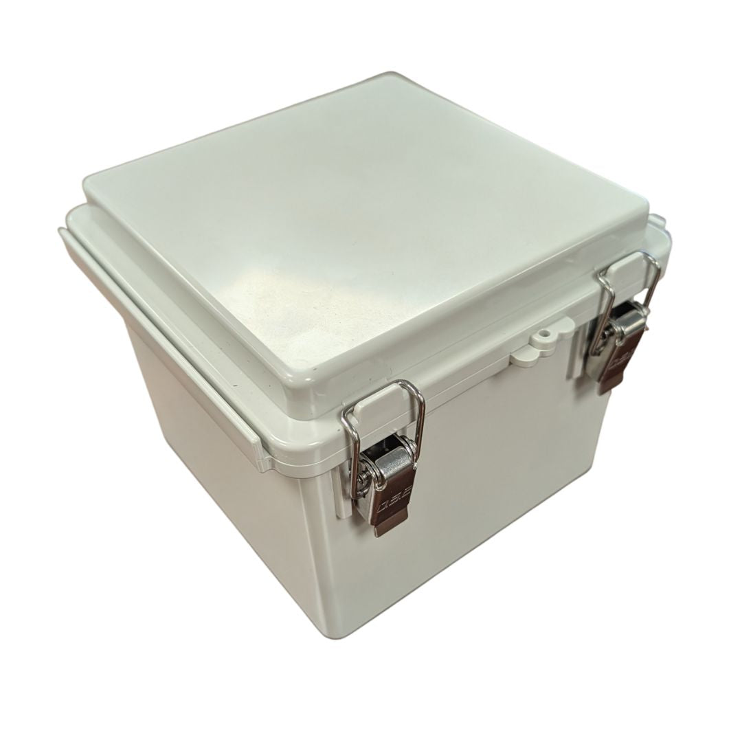 DSE 6" x 6" x 5" Junction box, closed