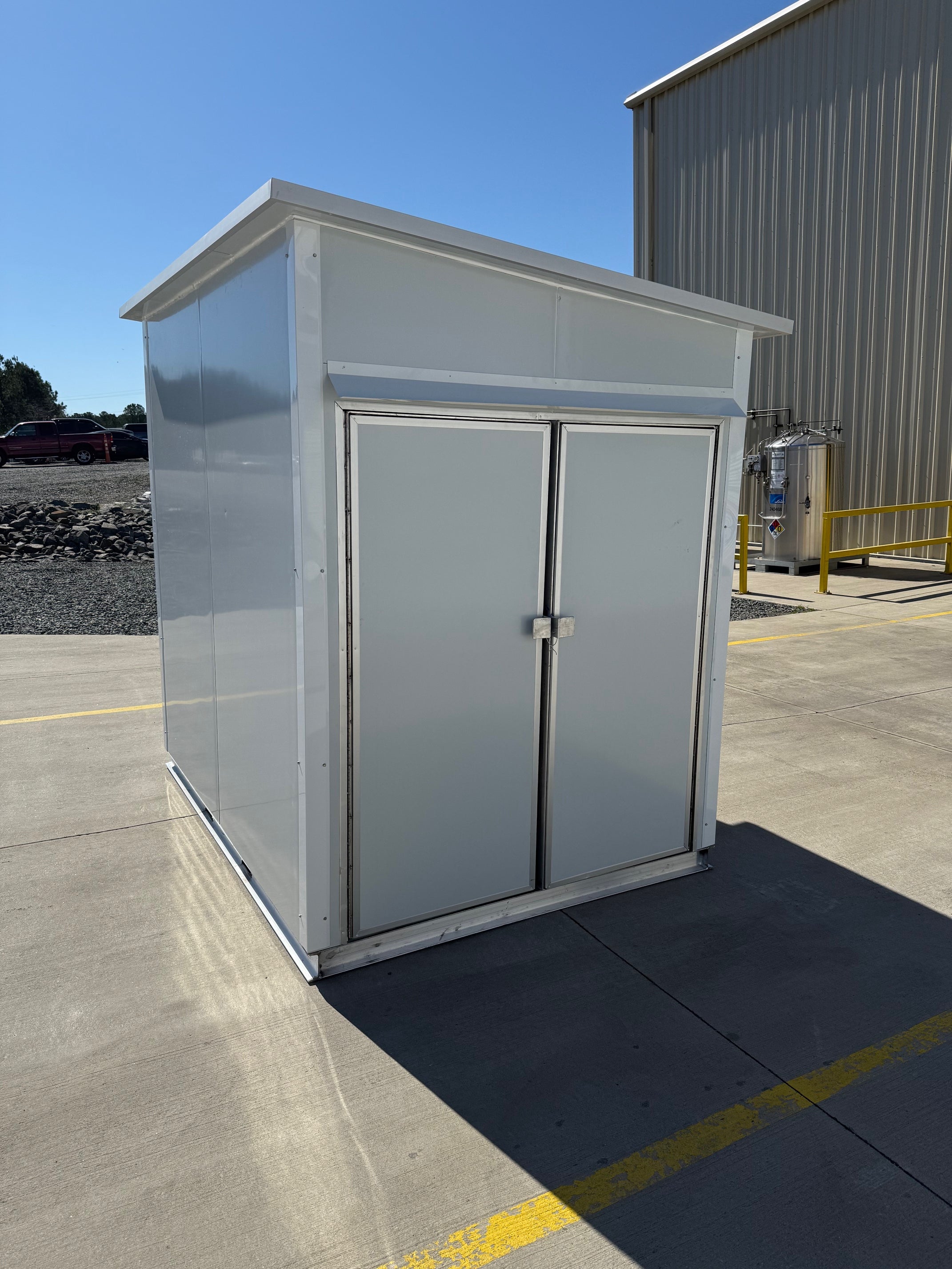 Customized Foam Core Panel Insulated Enclosures, Aluminum Skid/Frame