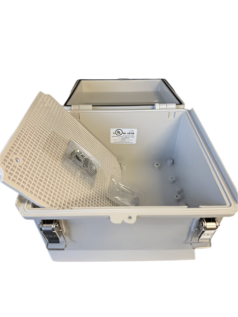 DSE Junction box open with back plate 