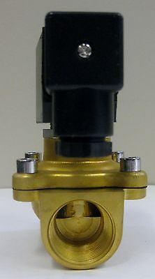 Solenoid Valve, 3/4 Inch NPT, Brass Body, 120 VAC Coil, Viton Seal