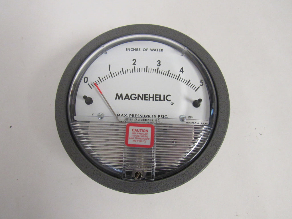 Dwyer 2005 Magnehelic® Differential Pressure Gauge - 0-5 Inches Of Water