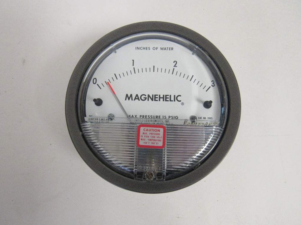 Dwyer 2003 Magnehelic® Differential Pressure Gauge - 0-3 Inches Of Water