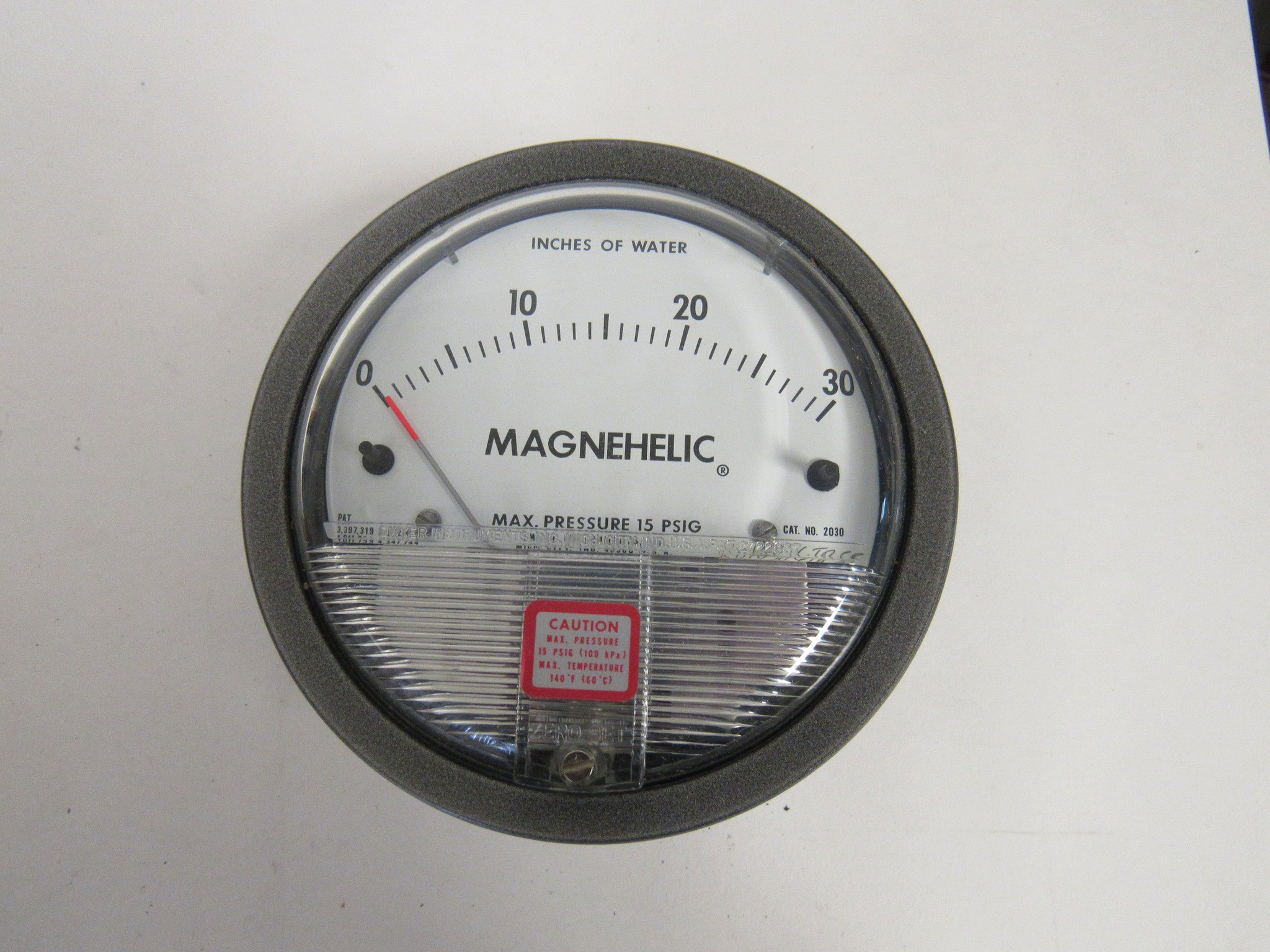 Dwyer 2030 Magnehelic® Differential Pressure Gauge - 0-30 Inches Of Water