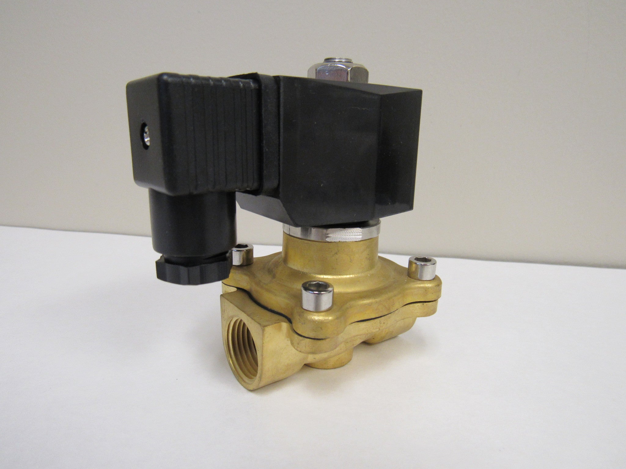 Solenoid Valve, 1/2 Inch NPT, Brass Body, 120 VAC Coil, Viton Seal